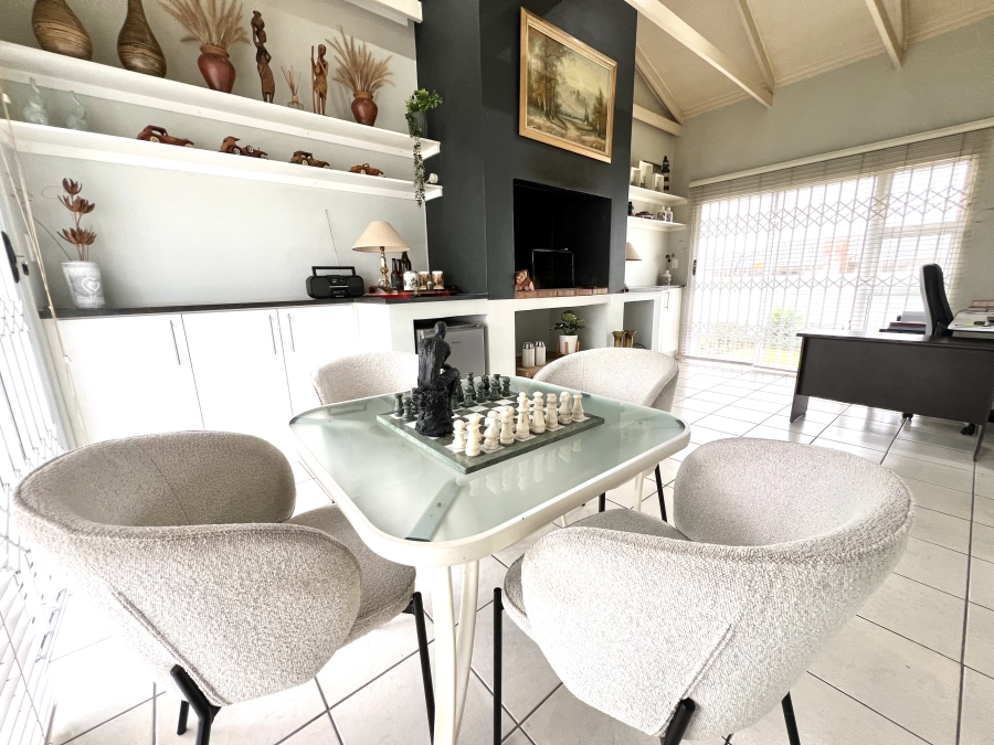 2 Bedroom Property for Sale in Fountains Estate Eastern Cape